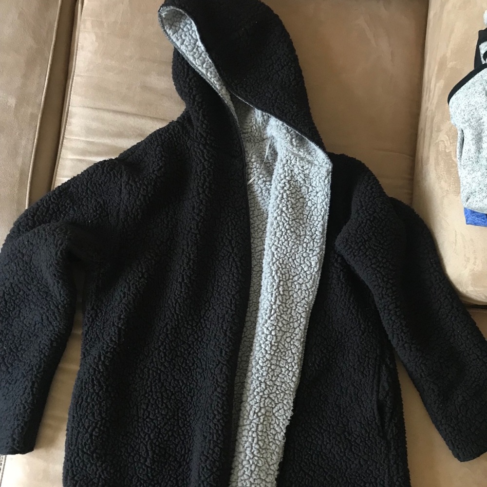 Hooded Sherpa
